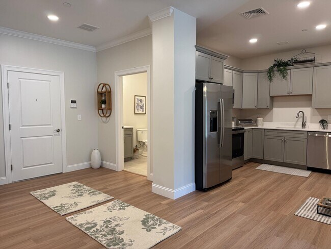 Building Photo - 74 Rockingham Rd