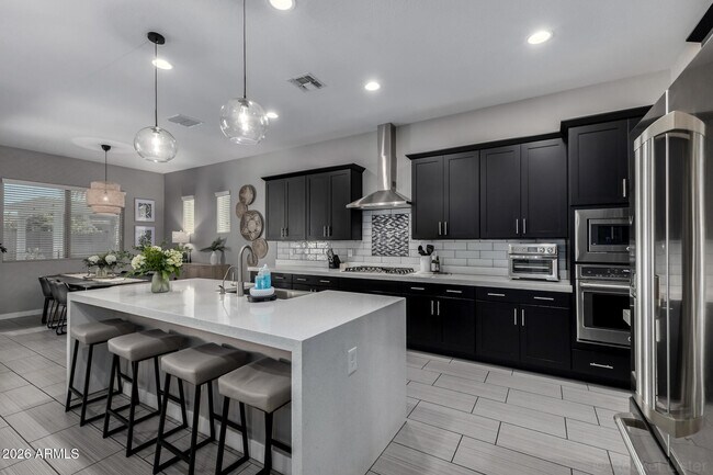 Building Photo - 20399 E Mockingbird Dr