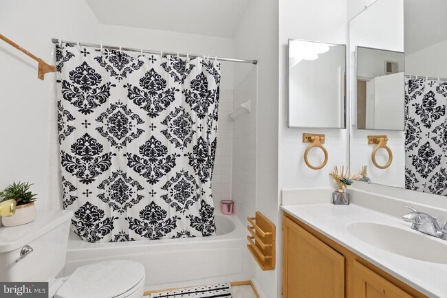 Building Photo - 7669 Chadds Landing Way