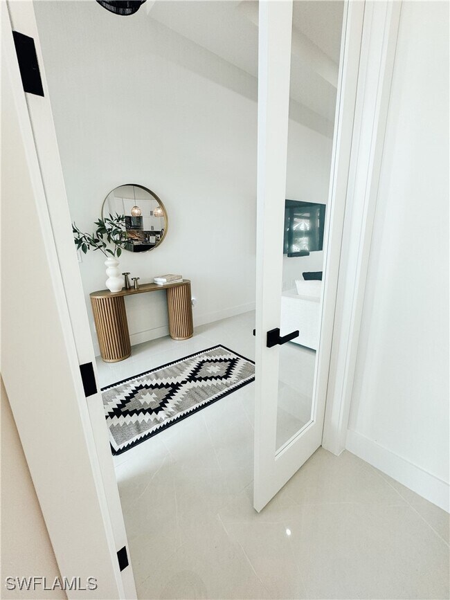 Building Photo - 1923 SW 27th Terrace