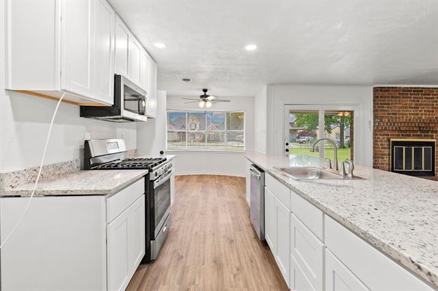 Building Photo - 3 Timberside Dr