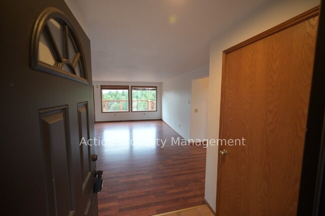 Building Photo - 2+ bed 2 bath home in Dungeness Heights, Sequim