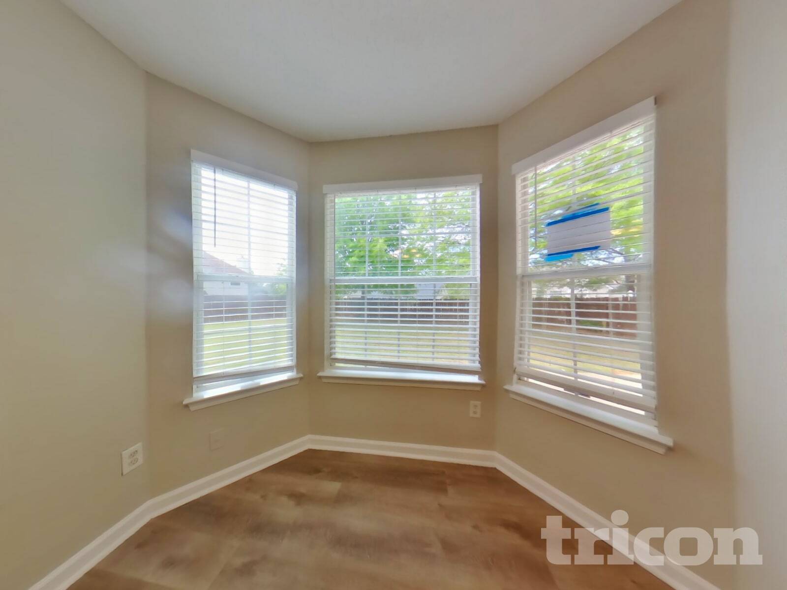 Building Photo - 1017 Spaniel Terrace