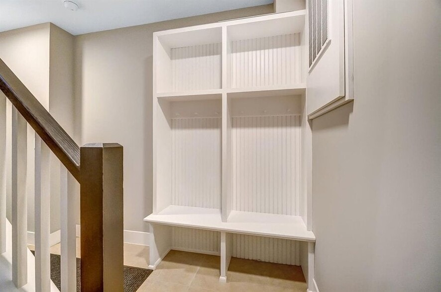 Building Photo - 440 Northern Ave