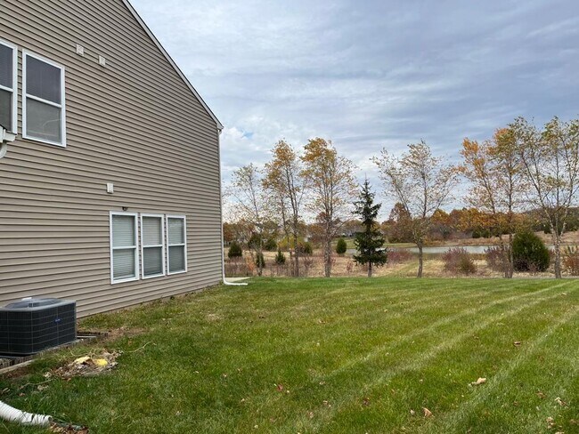 Building Photo - 6848 Tadpole Ct