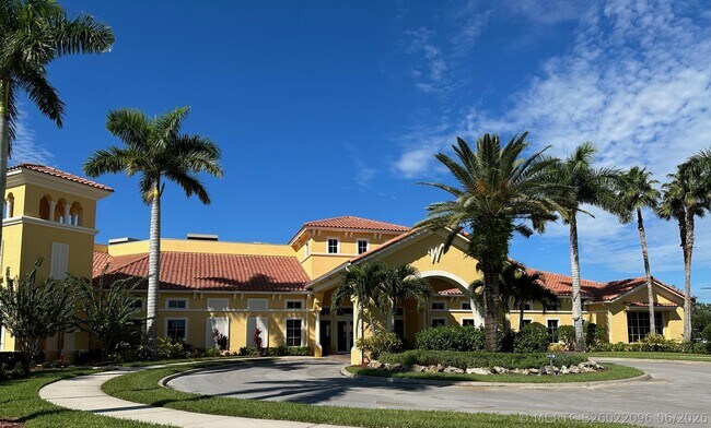 Building Photo - 6510 Oxford Cir