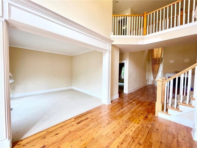 Building Photo - 555 Vinings Springs Dr SE