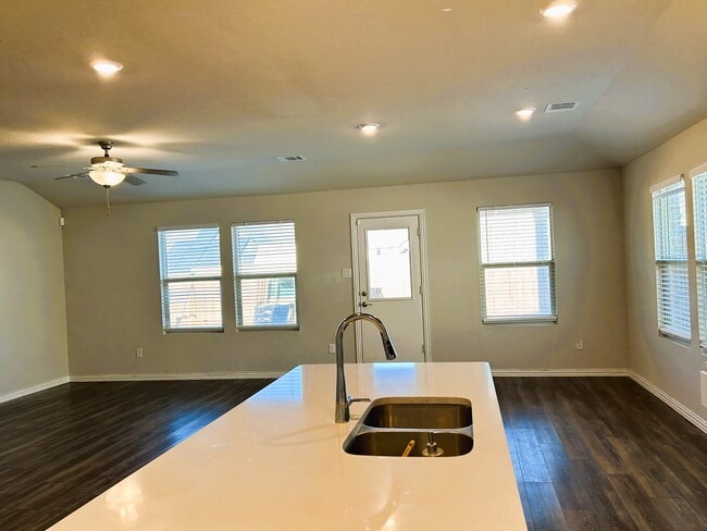 Building Photo - 2128 Proteus Dr