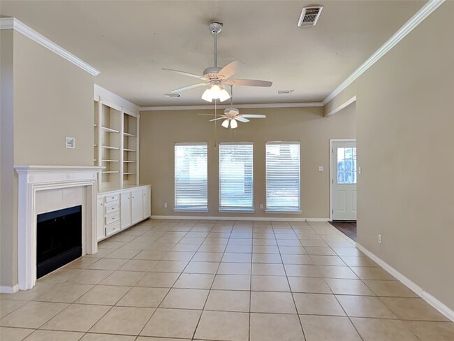 Building Photo - 13143 Mills River St