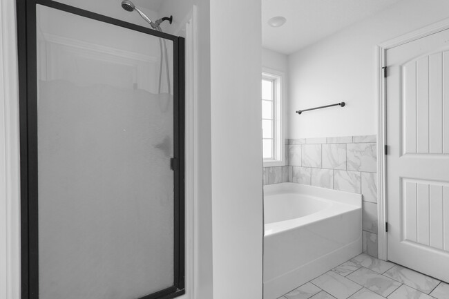 Building Photo - 2588 Hattington Dr