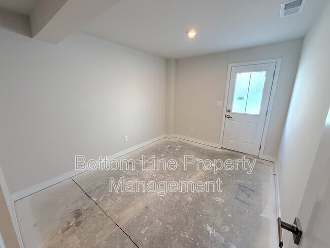 Building Photo - 1612 Aspire St