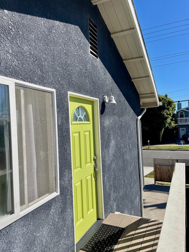 Front Door Entry - 26465 Via California