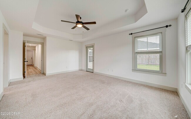 Building Photo - 3800 Redbud Wy