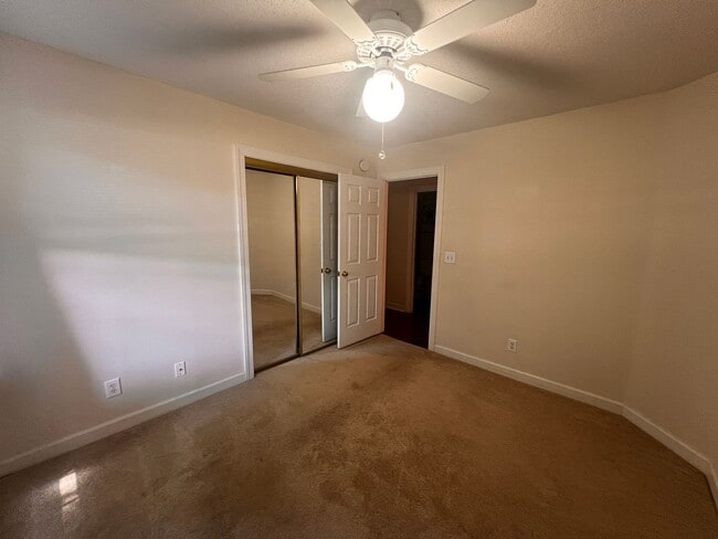 Building Photo - Beautiful, 1st Floor Unfurnished,  Bedroom Condo at Riverwoods in Murrells Inlet!