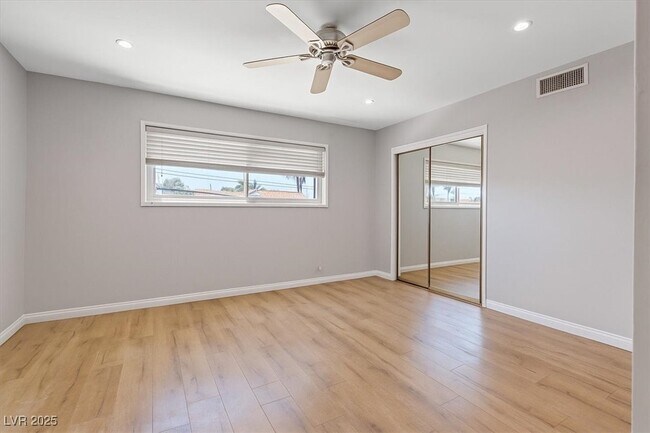 Building Photo - 2100 Westlund Dr