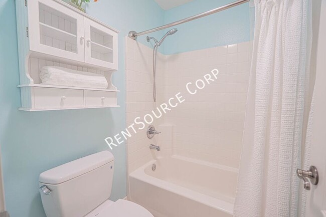Building Photo - 26511 Brooks Cir