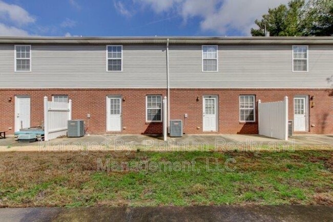 Building Photo - 299 Raleigh Dr