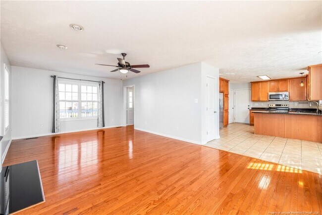 Building Photo - 3320 Benson Pl