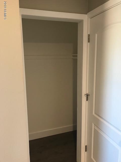 Building Photo - 1914 W Holly St