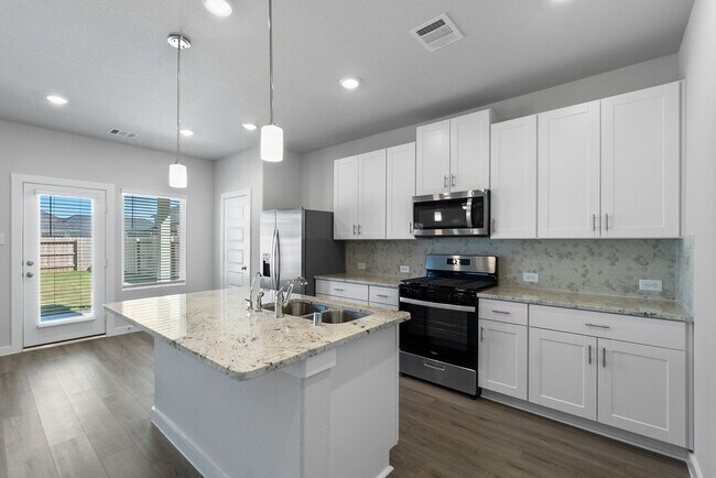 Building Photo - 17431 Rosette Grass Dr