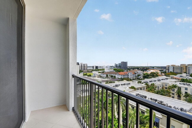 Building Photo - 651 Okeechobee Blvd