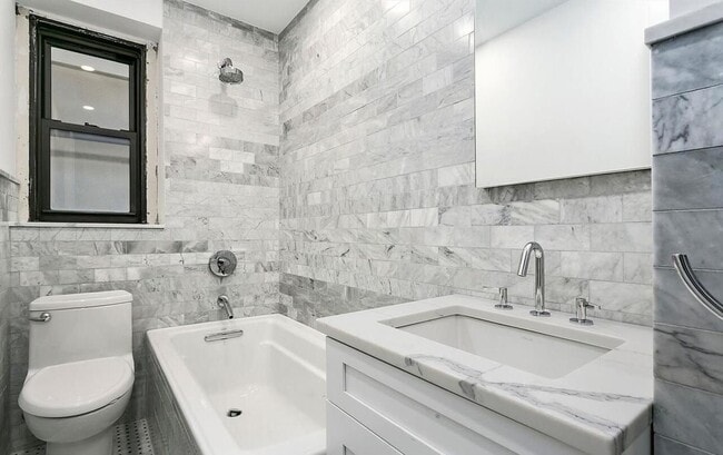 Interior Photo - The Buchanan