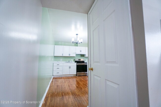 Building Photo - 1519 Meylert Ave