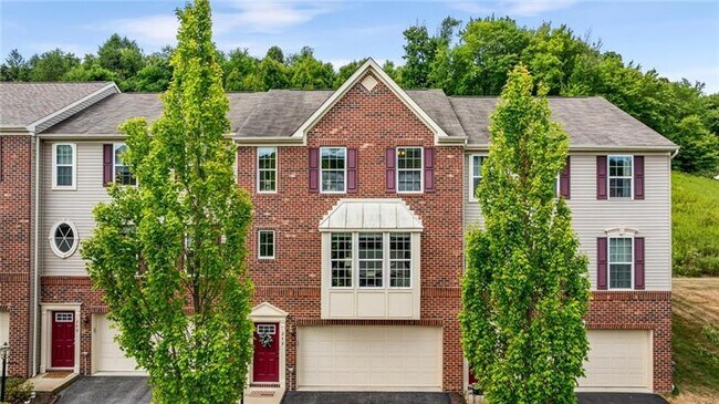 Primary Photo - 242 Broadstone Dr