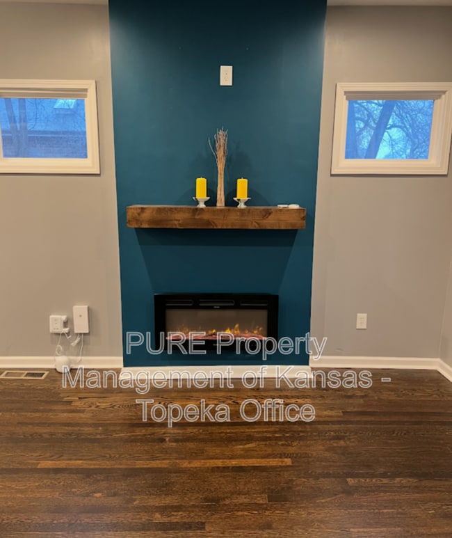 Building Photo - 2937 The Paseo