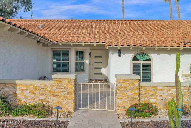 Building Photo - 15650 N 60th Pl