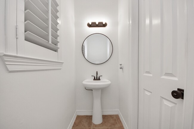 Building Photo - 1510 Olive Park