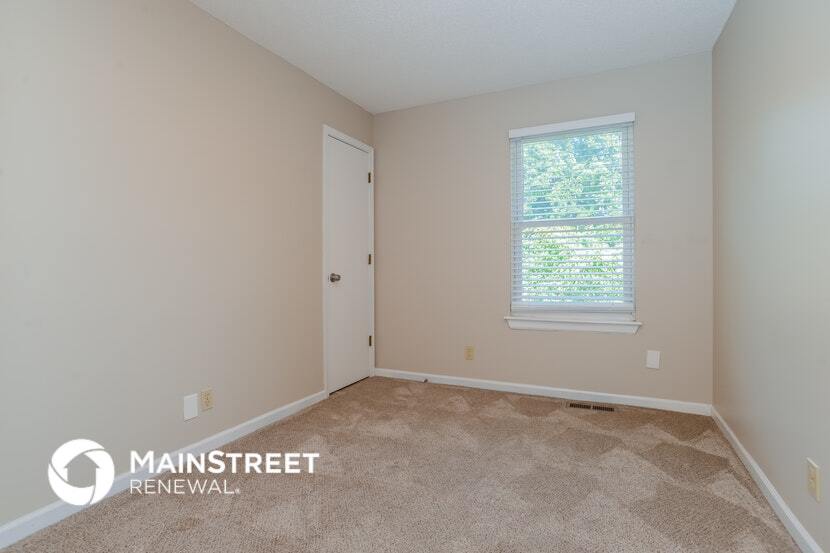 Building Photo - 102 S Janell Dr