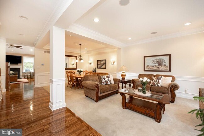Building Photo - 2917 Cottonwood Ln