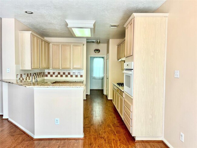 Building Photo - 4202 Grand Plantation Ln