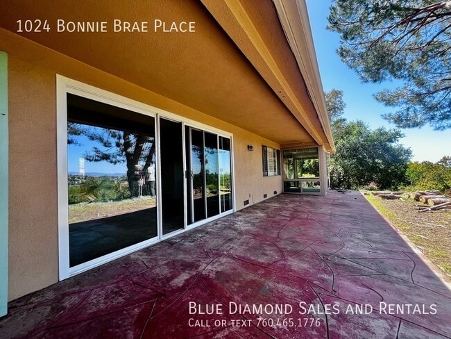 Building Photo - 1024 Bonnie Brae Pl