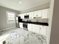 Building Photo - 41 Howe St