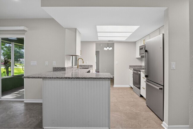Building Photo - 1201 Burlington Ct