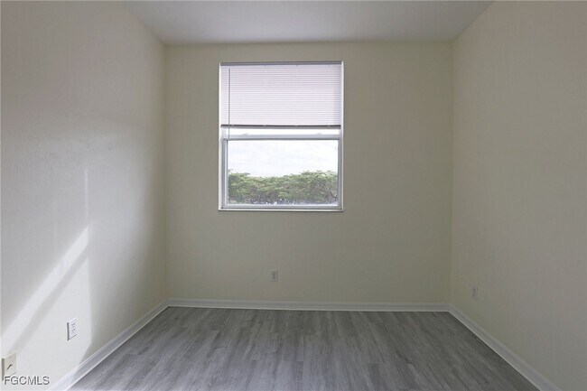 Building Photo - 4117 Bellasol Cir