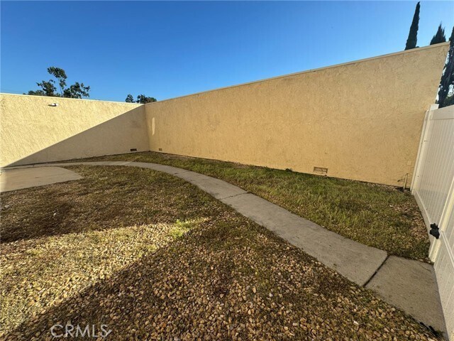 Building Photo - 18440 Desidia St.