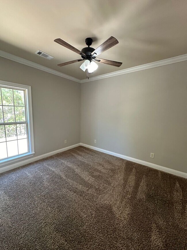 Building Photo - Located in the Redland Elementary and Middle School district.