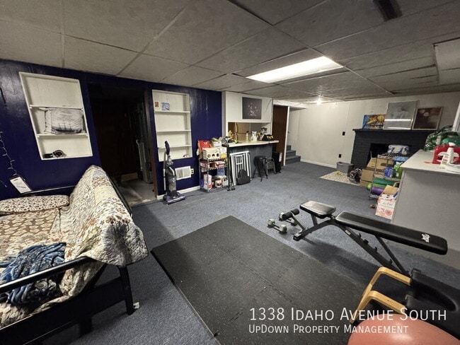 Building Photo - 1338 Idaho Ave S