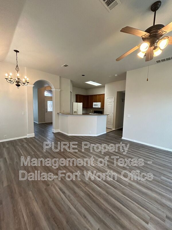 Building Photo - 625 Spanish Oak Ct