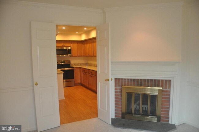 Building Photo - 112 Woodgate Ln