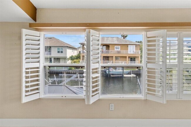 Building Photo - 325 W Martin Luther King Jr Dr