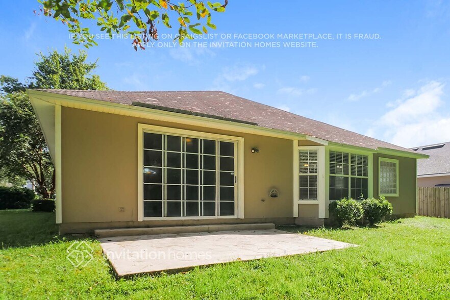 Building Photo - 316 Southlake Dr
