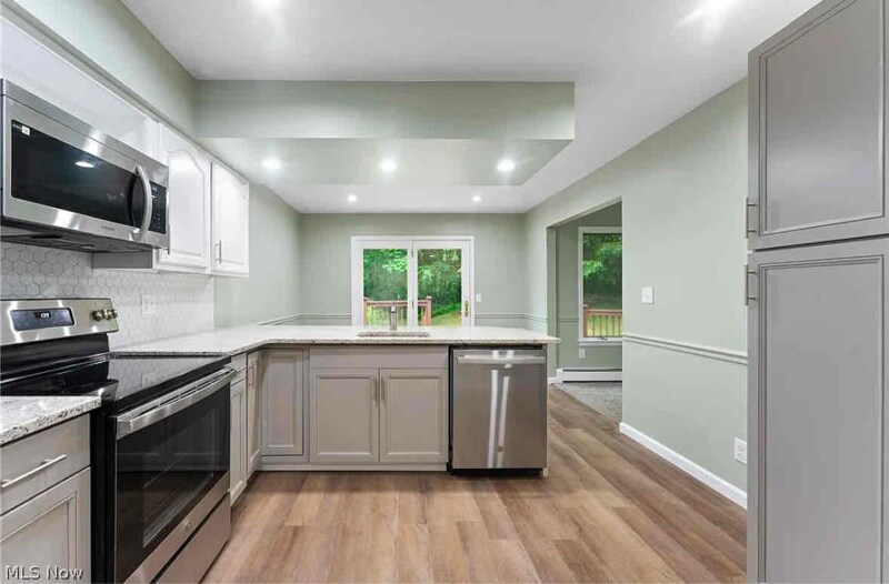 Building Photo - 6881 Chestnut-Ridge Rd