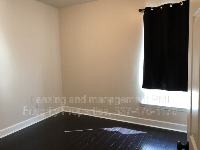 Building Photo - 103 Wood Moss Wy