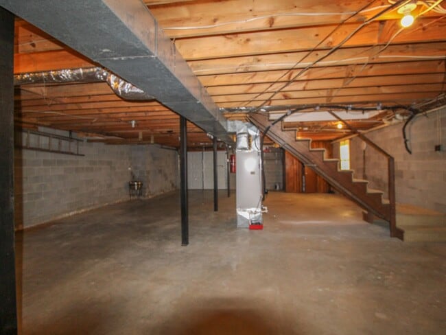Building Photo - Nice Home in Rogersville!