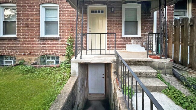 Building Photo - 507 Arsan Ave