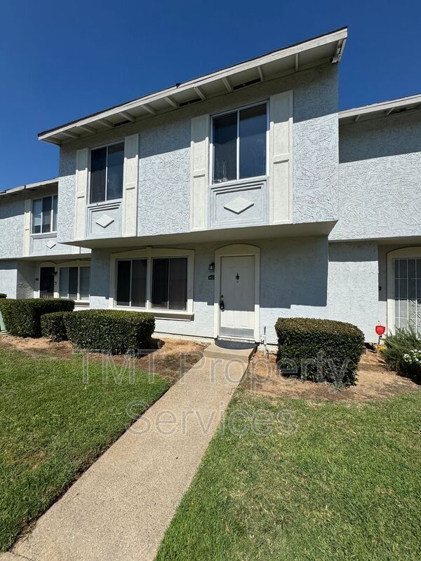 Building Photo - 7648 La Mancha Way